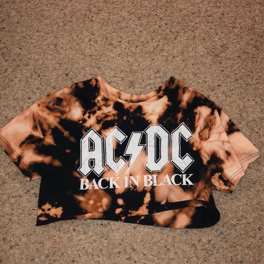 graphic tee AC/DC BACK IN BLACK CROPPED SHIRT